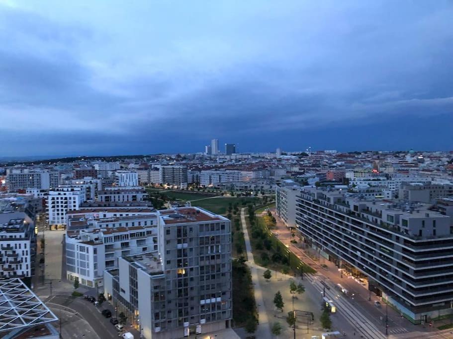 Stunning View Over Vienna In City Center Leilighet Eksteriør bilde