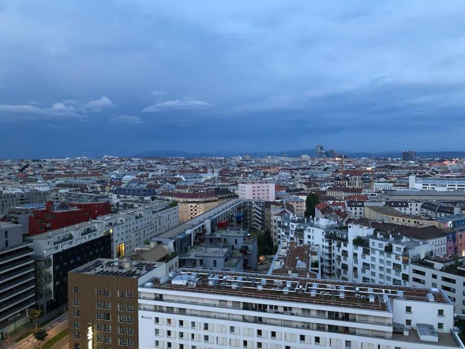 Stunning View Over Vienna In City Center Leilighet Eksteriør bilde